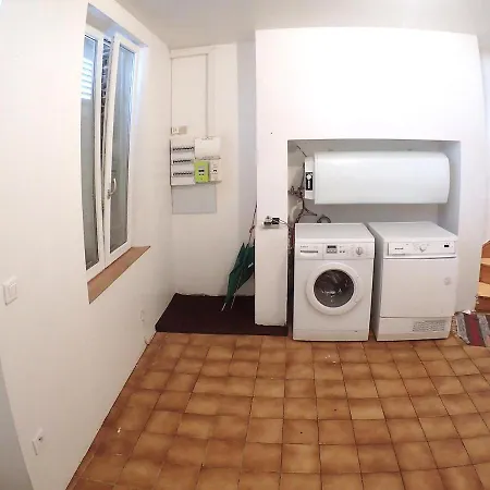1 Etage Privatise 3*