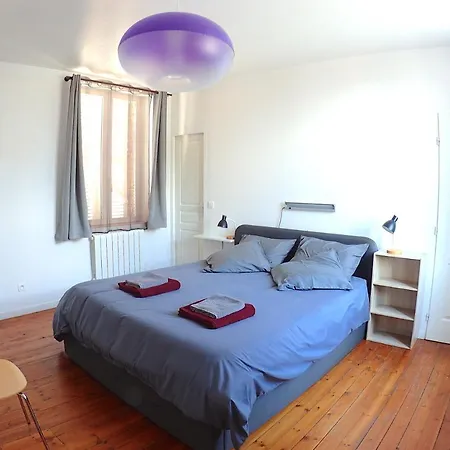 1 Etage Privatise 3*