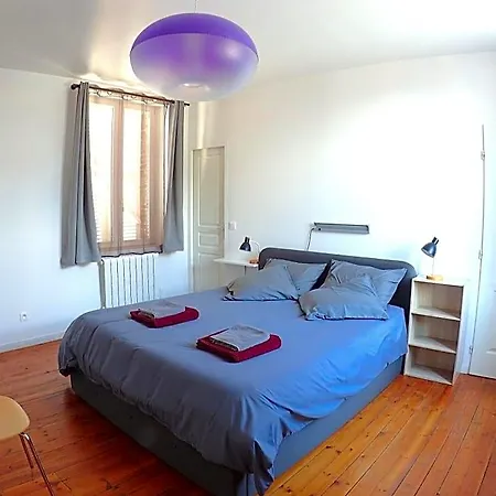 1 Etage Privatise 3*